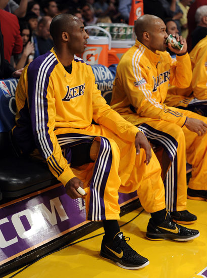 别球员在比 别球员在比