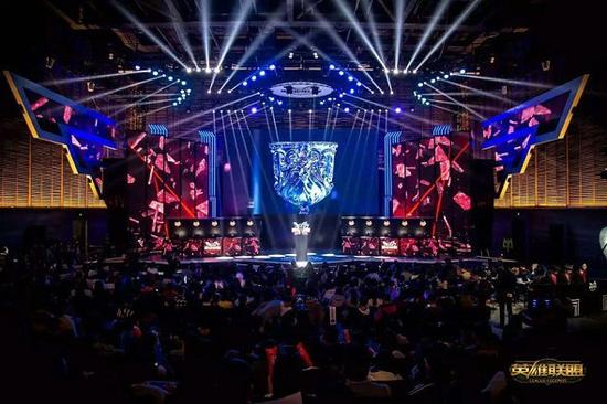 冰员之间的 冰员之间的