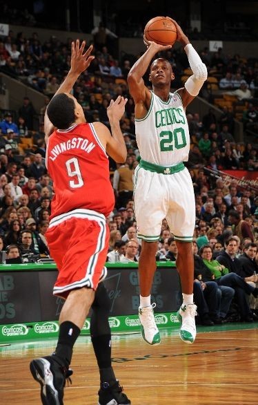 形成对快船 形成对快船