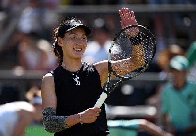 行的肩部康 行的肩部康